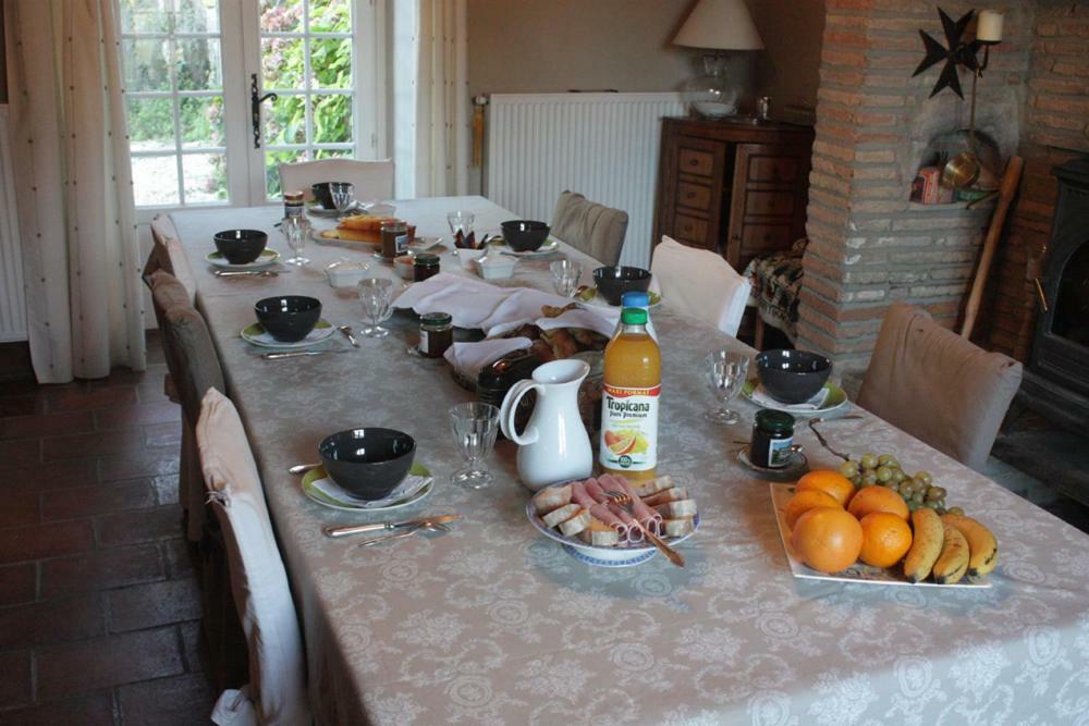 Presbytere De Jonquiere Bed & Breakfast Lavaur  Ngoại thất bức ảnh