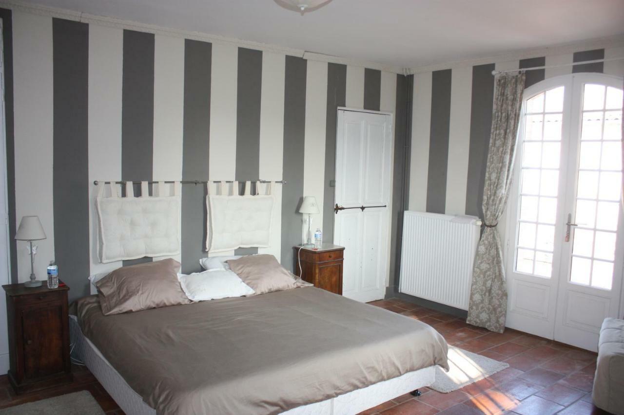 Presbytere De Jonquiere Bed & Breakfast Lavaur  Ngoại thất bức ảnh